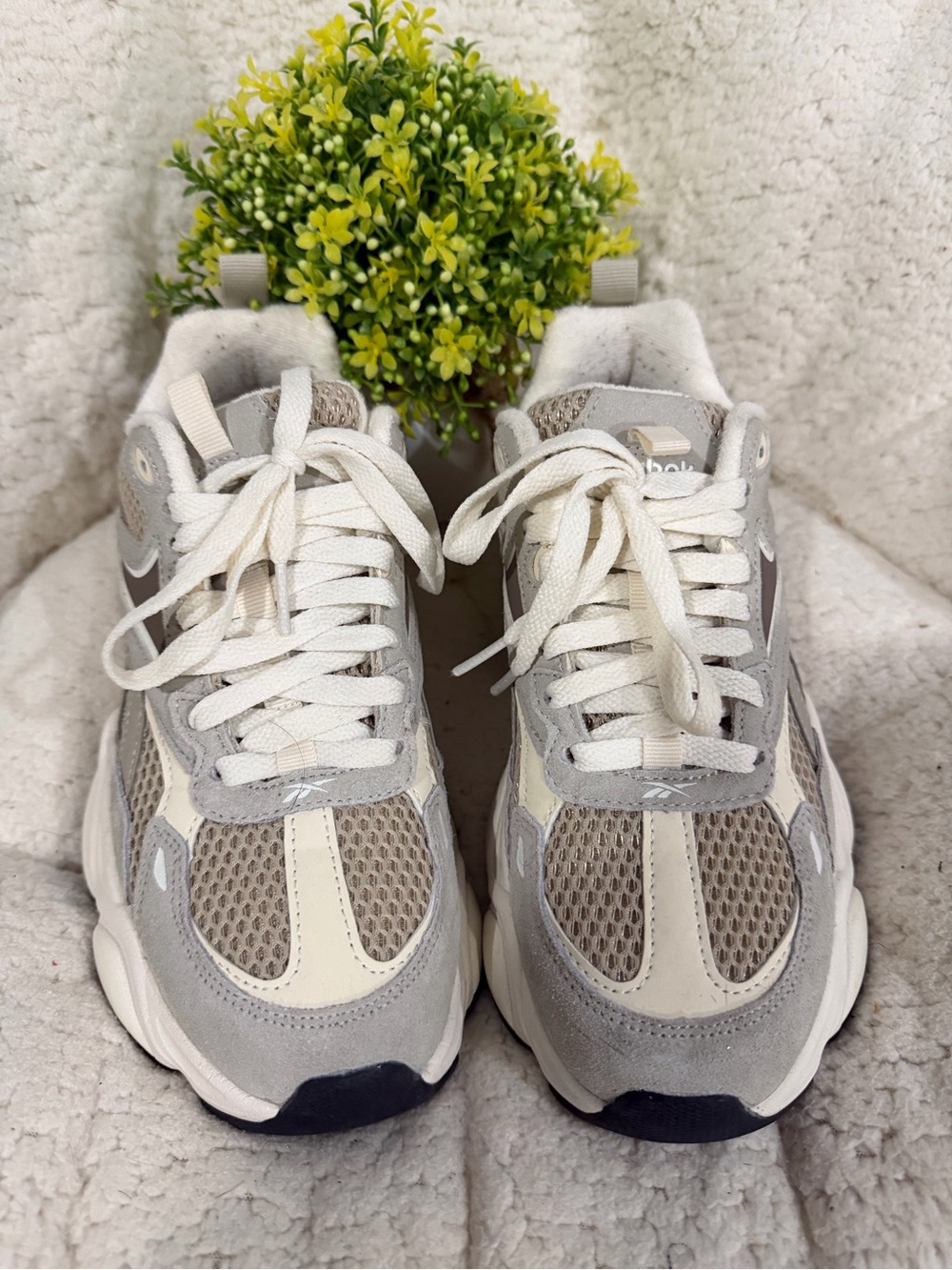 Reebok Women's Gray and Cream Sneakers